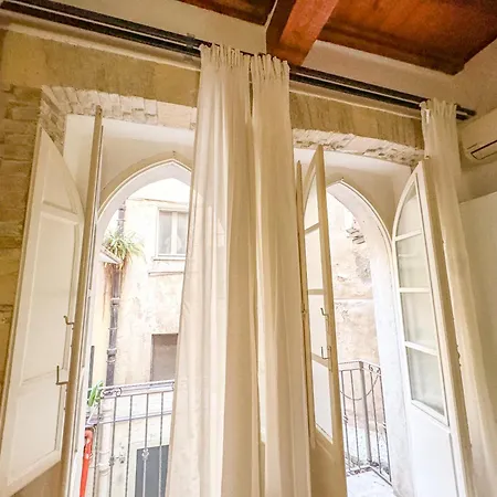 Διαμέρισμα Kalma Via Manno - With Stone Walls & Private Cinema Κάλιαρι