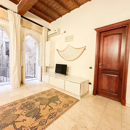 Kalma Via Manno - With Stone Walls & Private Cinema * Cagliari