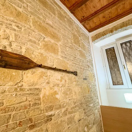 Appartement Kalma Via Manno - With Stone Walls & Private Cinema *